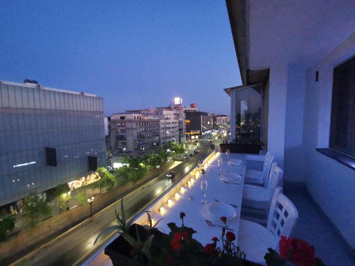 Old Town Apartment With Amazing View From The Balcony Bucureşti Exterior foto