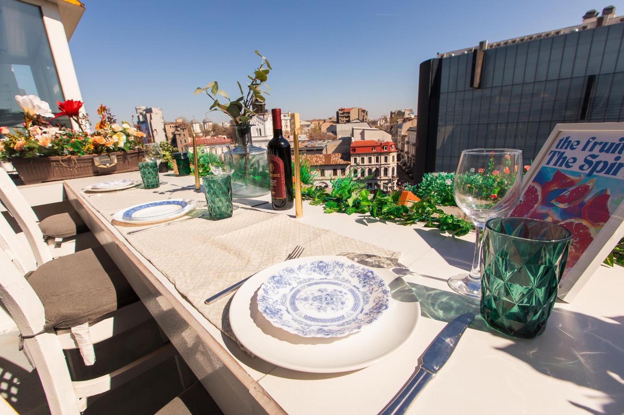 Old Town Apartment With Amazing View From The Balcony Bucureşti Exterior foto