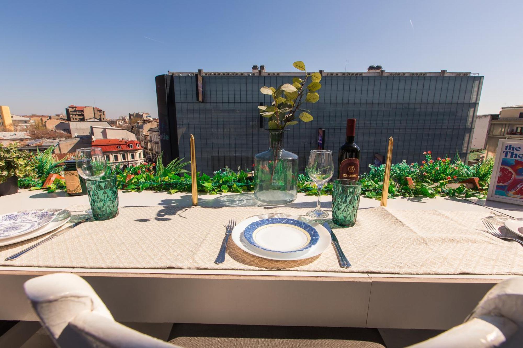 Old Town Apartment With Amazing View From The Balcony Bucureşti Exterior foto