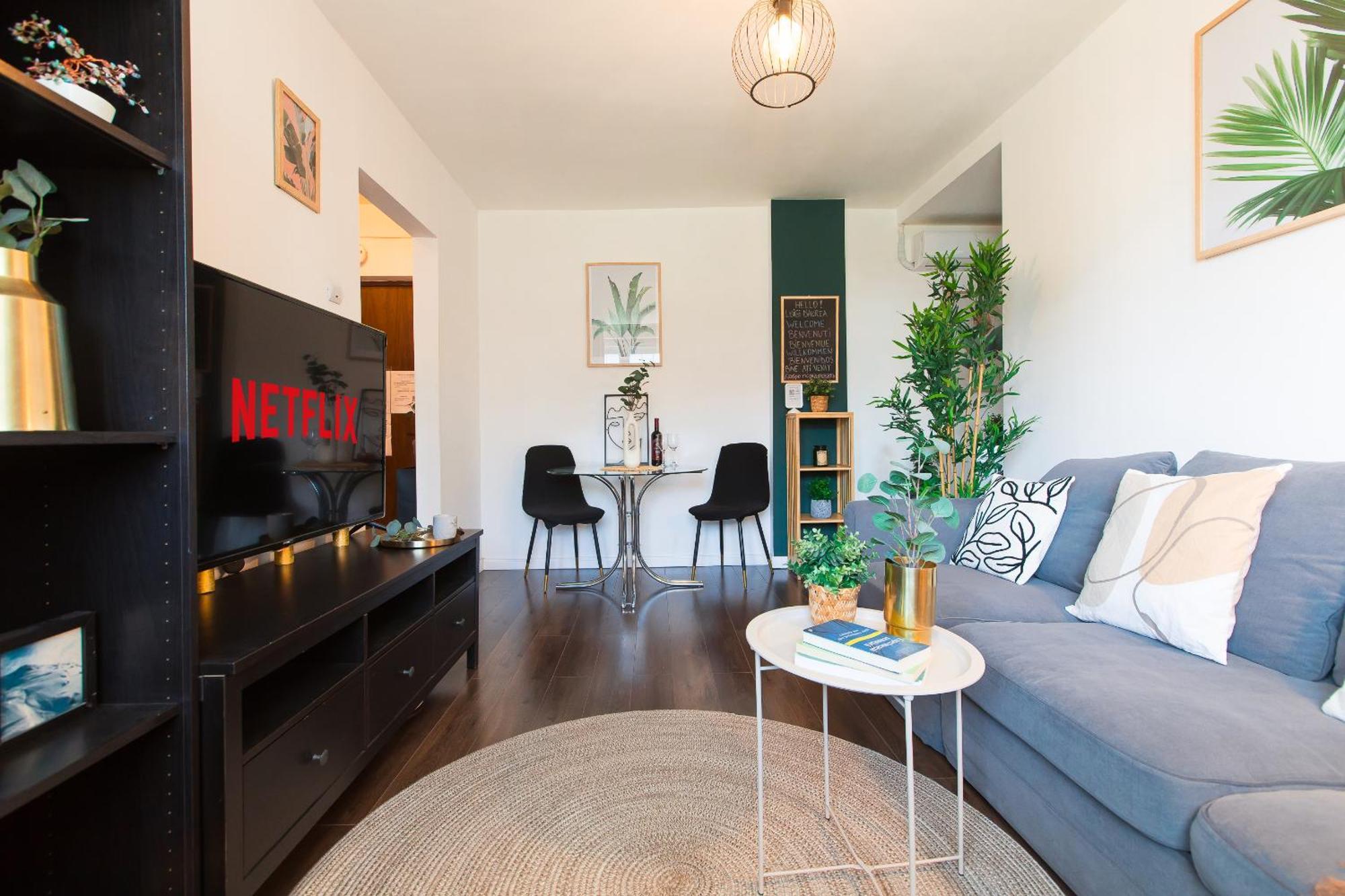 Old Town Apartment With Amazing View From The Balcony Bucureşti Exterior foto