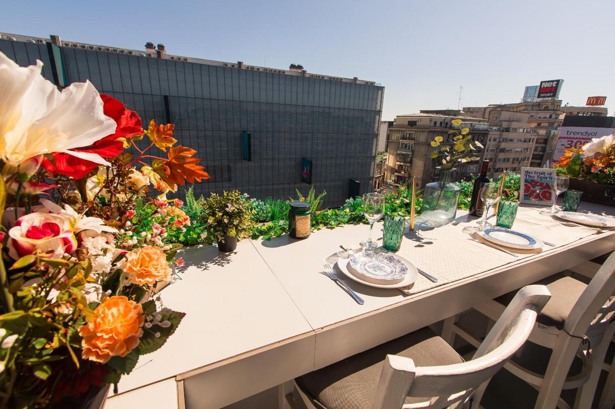 Old Town Apartment With Amazing View From The Balcony Bucureşti Exterior foto