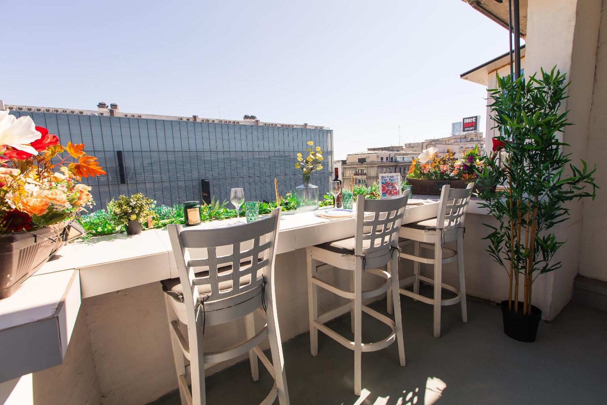 Old Town Apartment With Amazing View From The Balcony Bucureşti Exterior foto